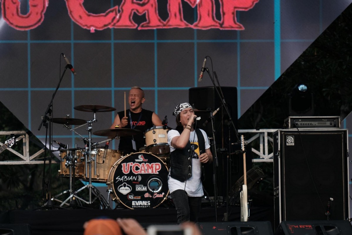 Aksi panggung U-Camp di MLDSPOT Stage The 90s Festival